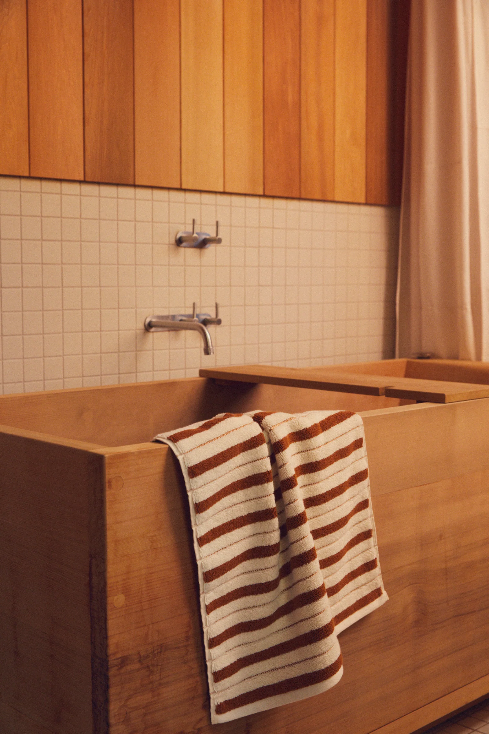 ECHO BATH MAT Fuyu & Chalk - Image 3