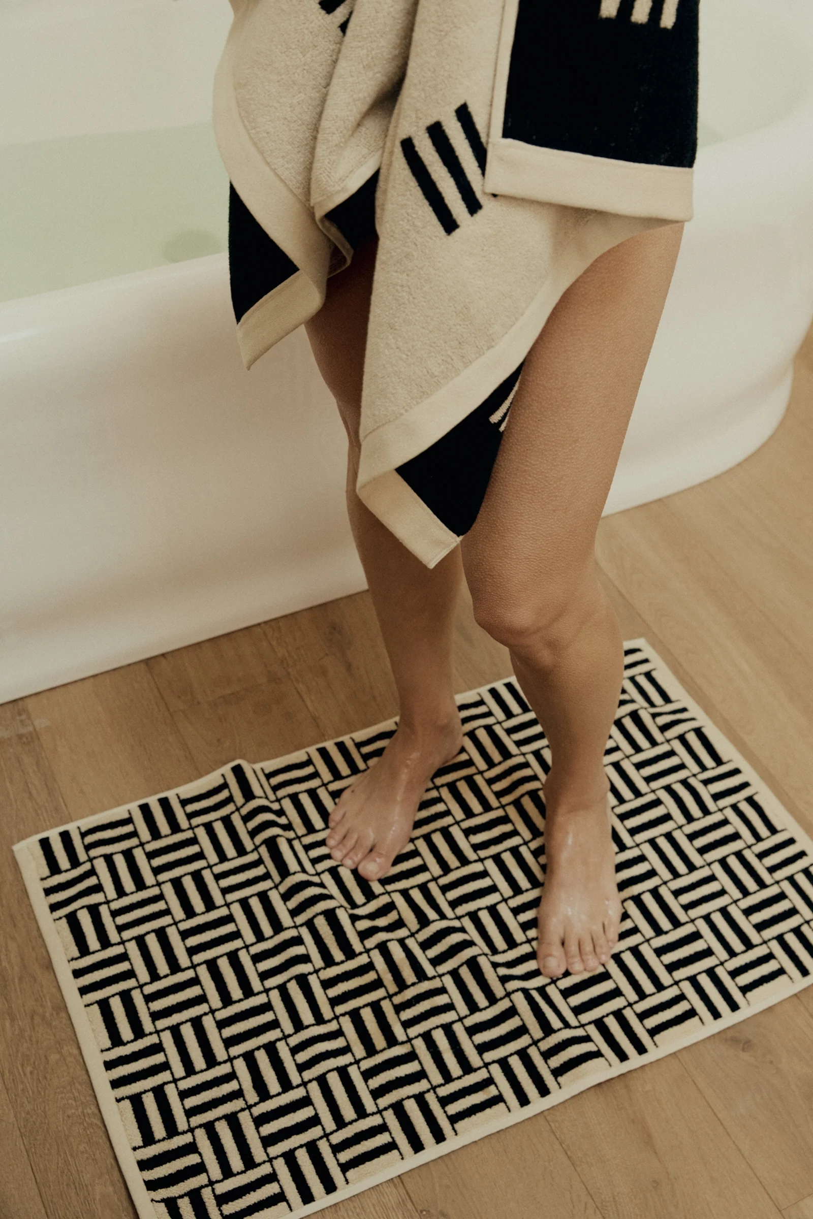 SAROMA BATH MAT Sand & Noir - Image 3