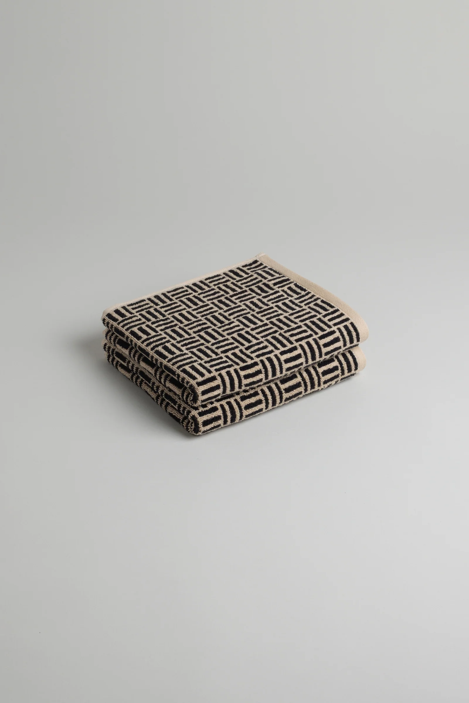 TORRENS HAND TOWEL Sand & Noir - Image 2